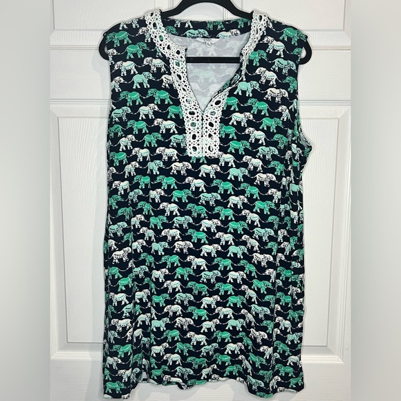 Crown & Ivy Sleeveless Women’s Elephant Print Crochet Neckline Top - Sz. XL - Picture 1 of 5
